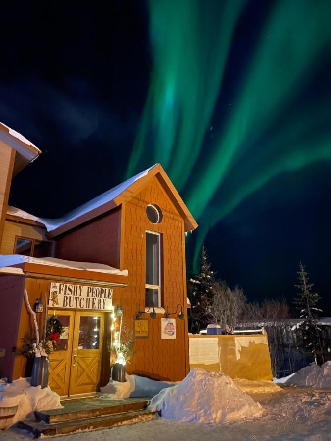 Aurora Bayside Inn Yellowknife Exterior photo